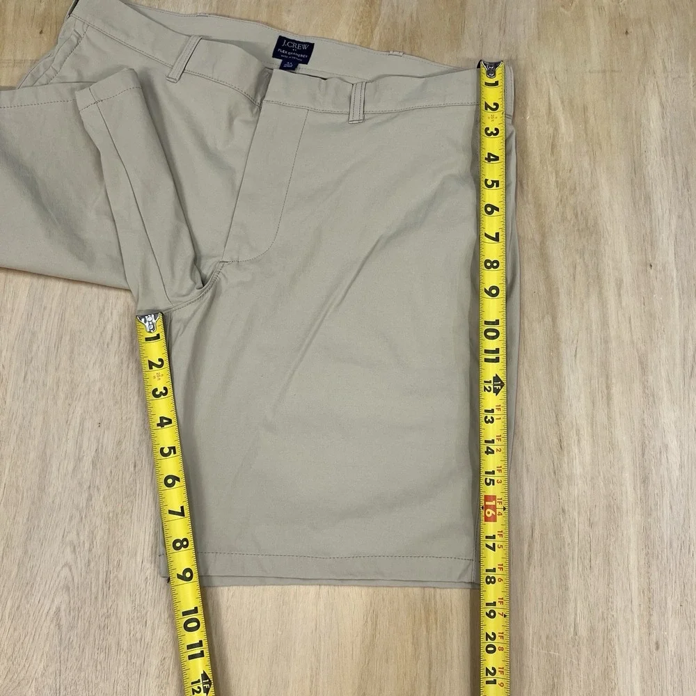 J. Crew Men’s Khaki Beige Casual Shorts
